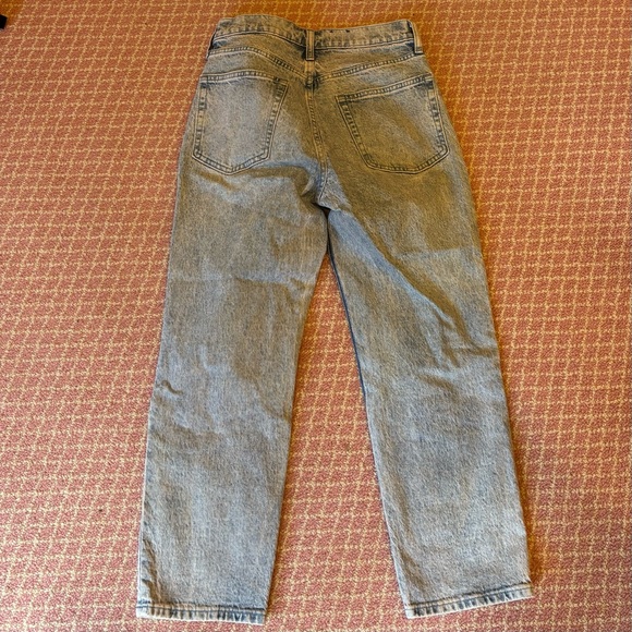 GAP Blue Cheeky Straight-Leg High Rise Jeans with Vintage Appeal - Picture 4 of 4